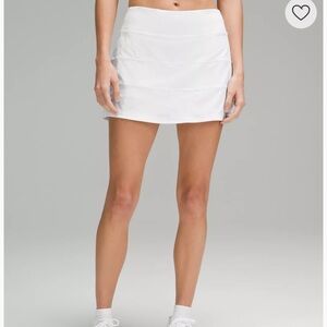 Lululemon Pace Rival Mid-Rise Skirt- White- Size 4